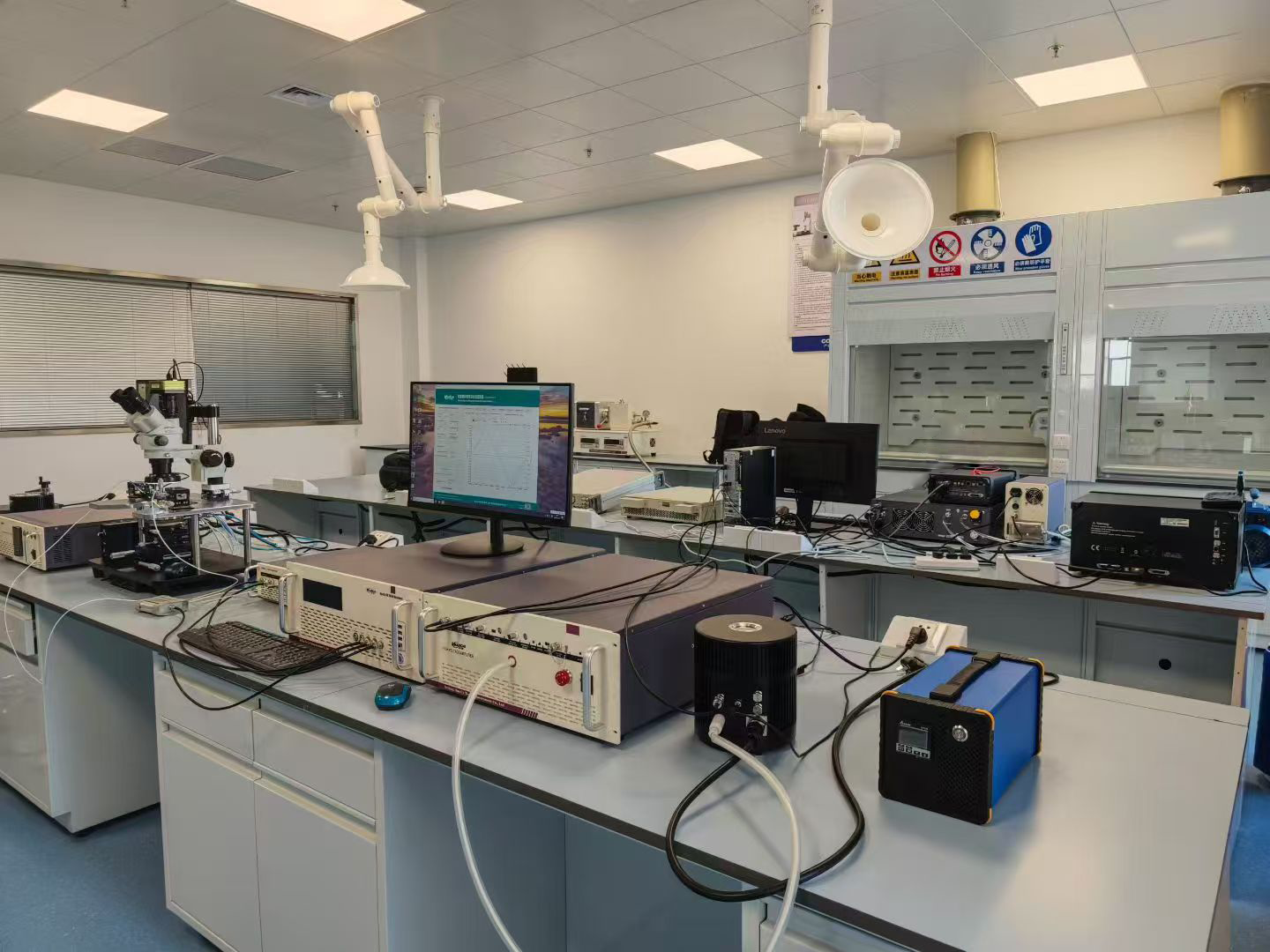 功能材料測試實驗室建設(shè)方案：鐵電分析儀、介電溫譜儀、TSDC等設(shè)備配置參考